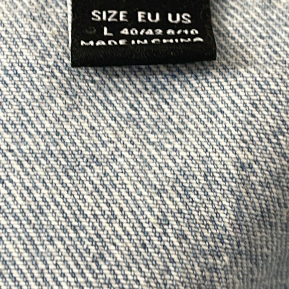 Distressed Tattered Detailing Blue Ripped Button Up Denim Jacket - Picture 13 of 15